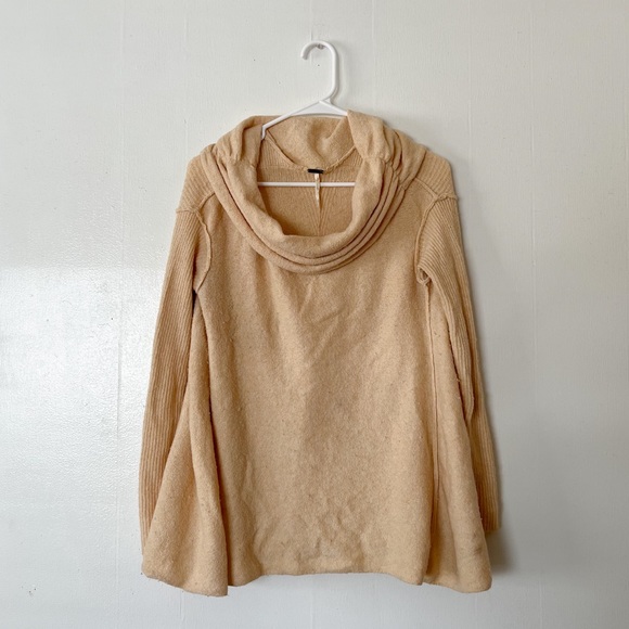 Free People Strawberry Fields Sweater in Cream - Picture 3 of 7